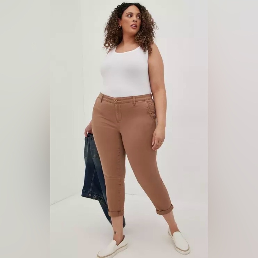 Torrid NEW Women’s Crop Skinny Chino Stretch Twill Mid-Rise Brown Pant Size 14